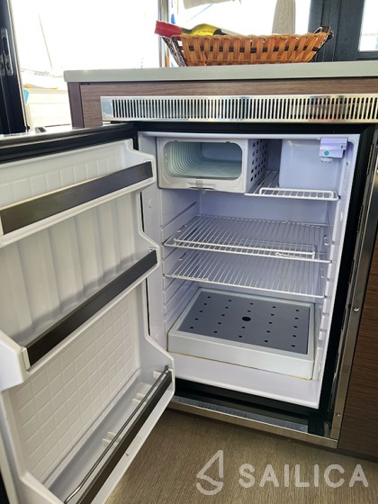 Lagoon 46  - Yacht Charter Sailica