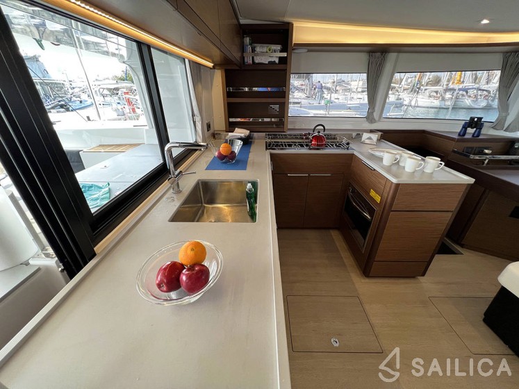 Lagoon 46  - Yacht Charter Sailica