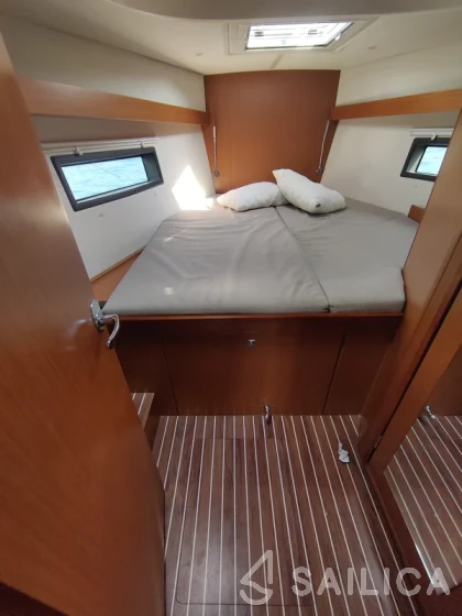 Bavaria C42 - Yacht Charter Sailica