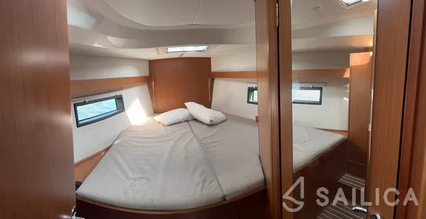 Bavaria C42 - Yacht Charter Sailica