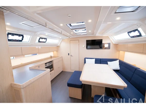 Bavaria 46 Cruiser - Yacht Charter Sailica