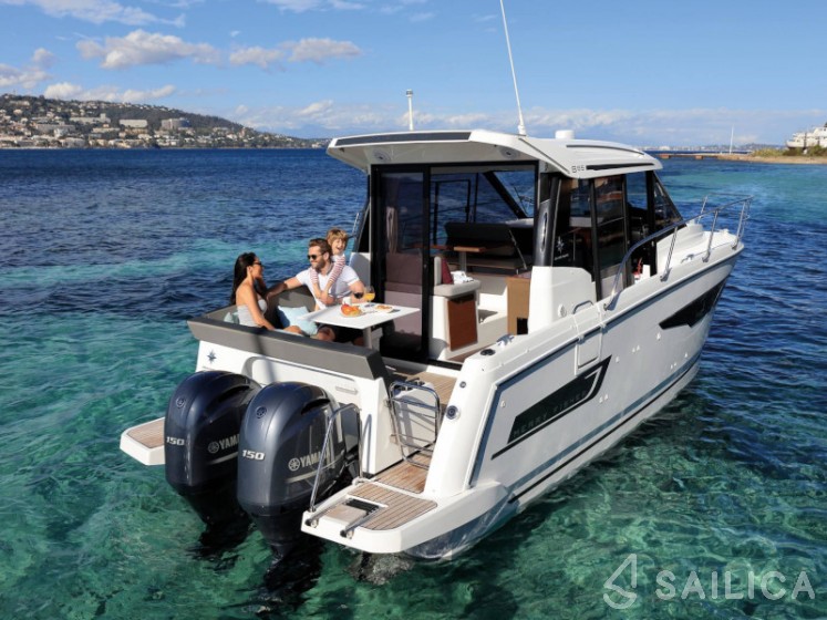 Merry Fisher 895 - Yacht Charter Sailica