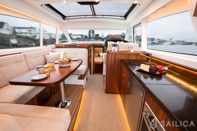 Nimbus 405 Coupe - Yacht Charter Sailica