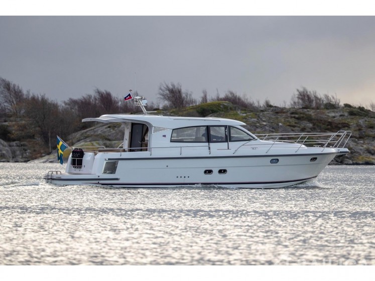 Nimbus 405 Coupe - Yacht Charter Sailica