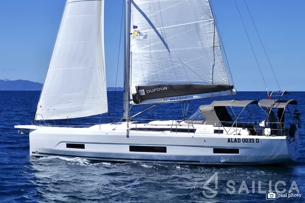 Dufour 470 - Yacht Charter Sailica