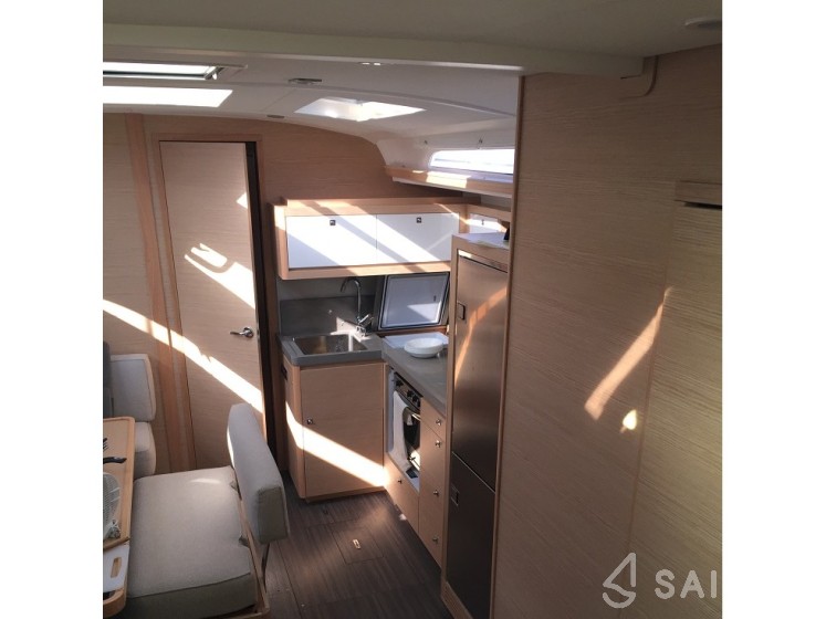 Dufour 470 - Yacht Charter Sailica
