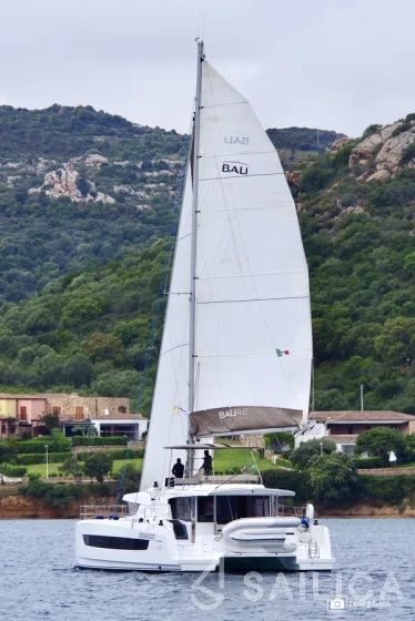 Bali 4.6 - Yacht Charter Sailica