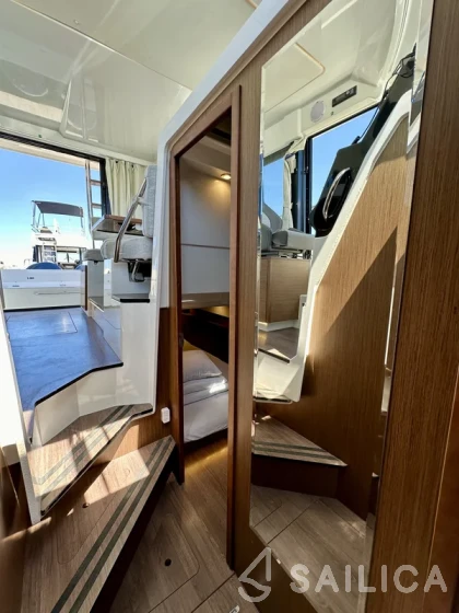Merry Fisher 1095 FLY - Yacht Charter Sailica