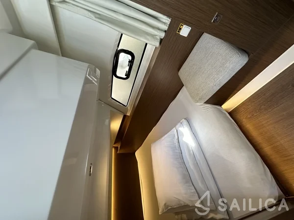 Merry Fisher 1095 FLY - Yacht Charter Sailica