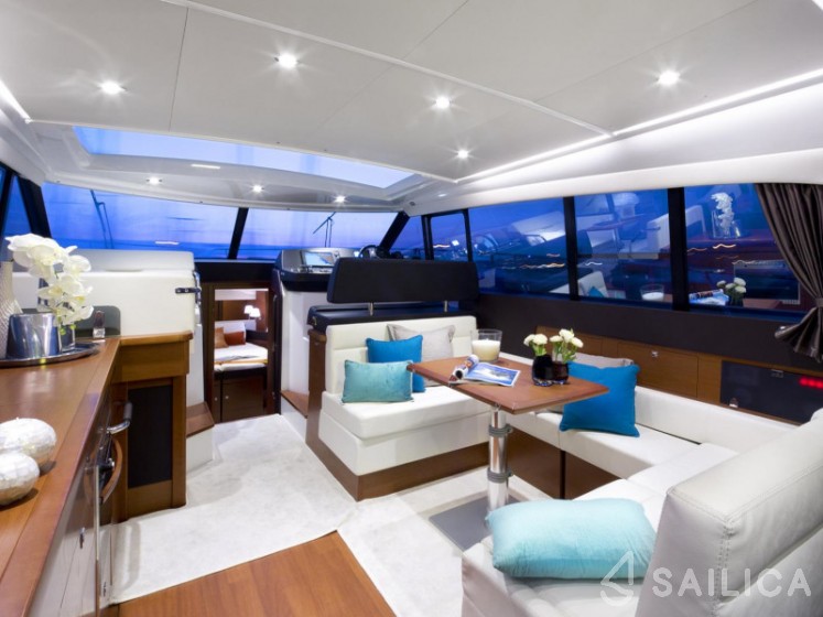 Jeanneau NC 14 - Yacht Charter Sailica