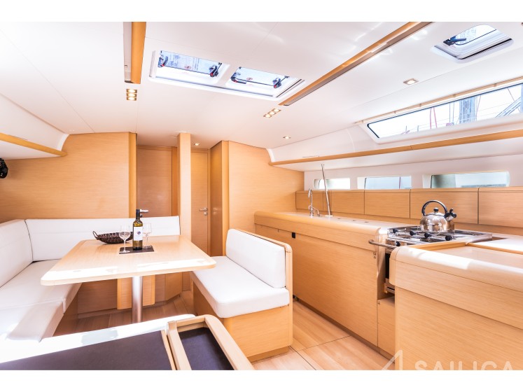 Jeanneau 54 - Yacht Charter Sailica