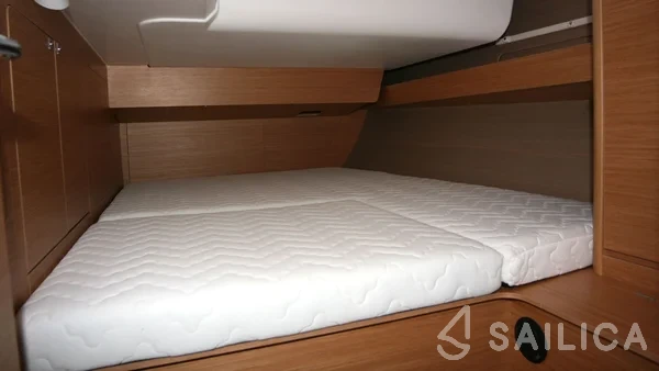 Dufour 460 GL - Yacht Charter Sailica