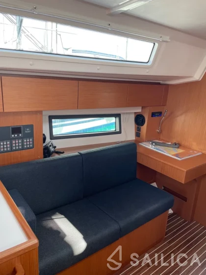 Bavaria C42 - Yacht Charter Sailica