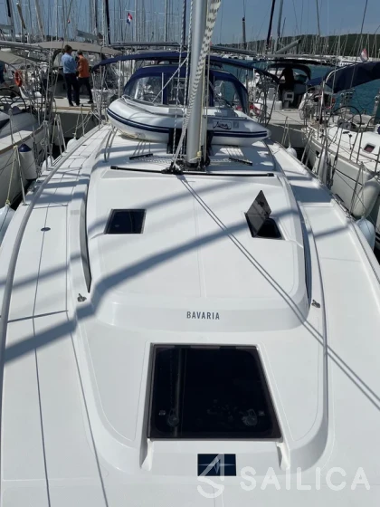Bavaria C42 - Yacht Charter Sailica