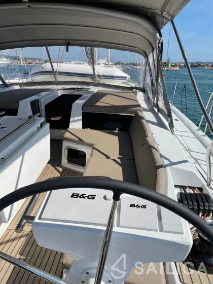 Oceanis 51.1 - Yacht Charter Sailica