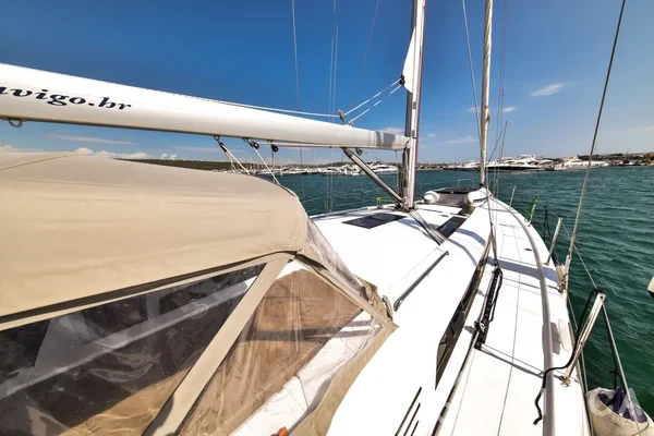 Oceanis 51.1 - Yacht Charter Sailica