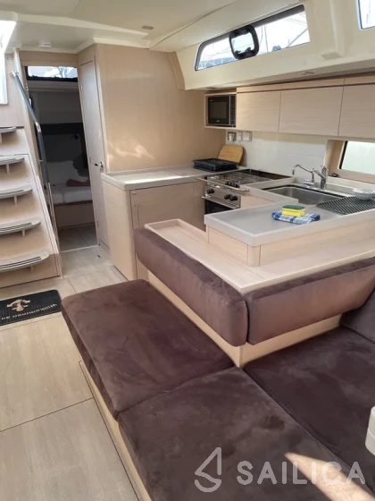 Oceanis 51.1 - Yacht Charter Sailica