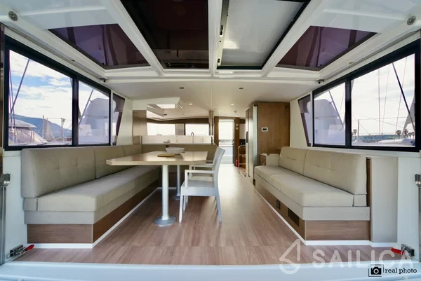Bali 4.6 - Yacht Charter Sailica