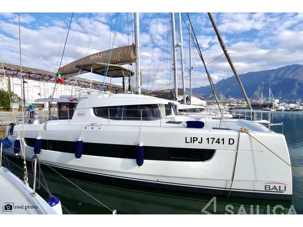 Bali 4.6 - Yacht Charter Sailica