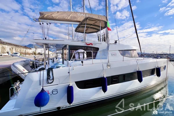 Bali 4.6 - Yacht Charter Sailica