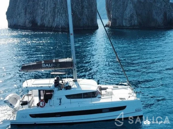 Bali 4.2 - Yacht Charter Sailica