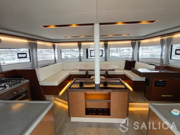 Lagoon 50 - Yacht Charter Sailica