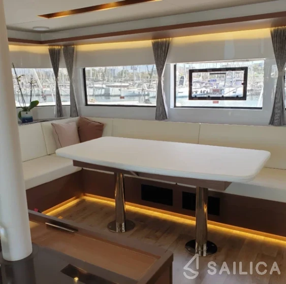 Lagoon 50 - Yacht Charter Sailica