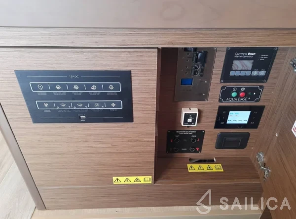 Lagoon 50 - Yacht Charter Sailica