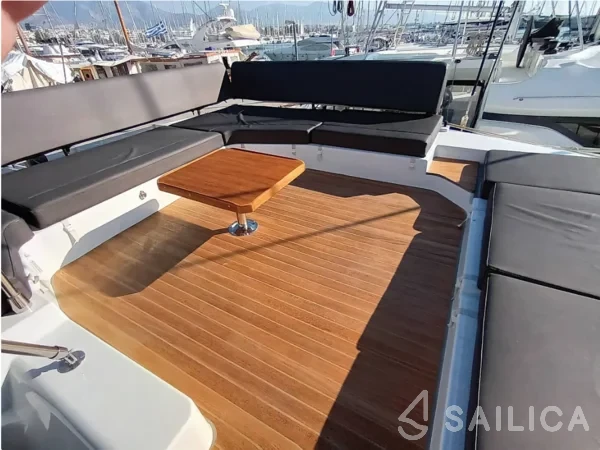 Tanna 47 - Yacht Charter Sailica