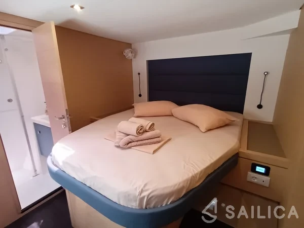 Tanna 47 - Yacht Charter Sailica