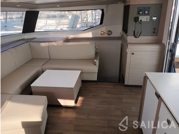 Tanna 47 - Yacht Charter Sailica