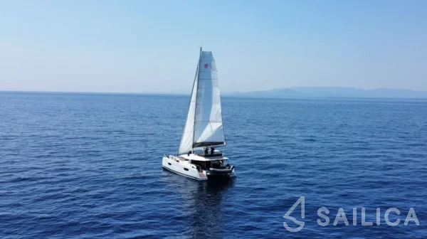 Tanna 47 - Yacht Charter Sailica