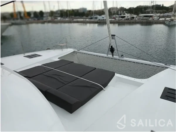 Tanna 47 - Yacht Charter Sailica