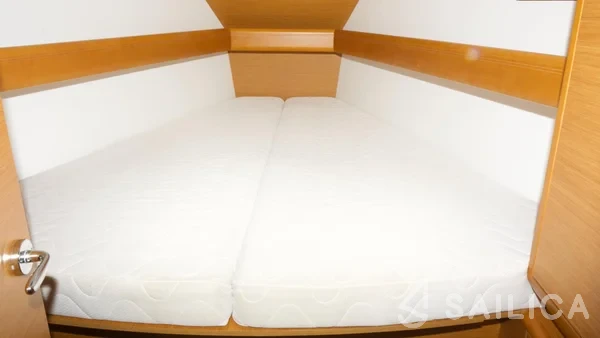 Sun Odyssey 439 - Yacht Charter Sailica