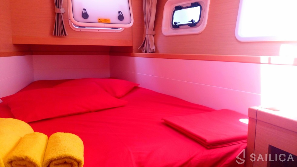 Lagoon 39 - Yacht Charter Sailica