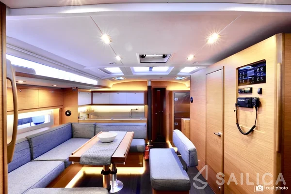 Dufour 530 - Yacht Charter Sailica