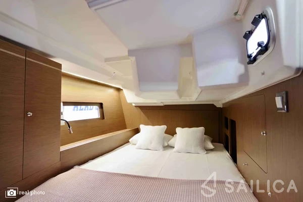Oceanis 46.1 - Yacht Charter Sailica