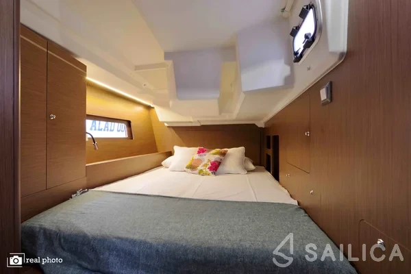 Oceanis 46.1 - Yacht Charter Sailica