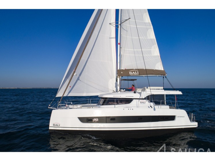 Bali Catspace - Yacht Charter Sailica