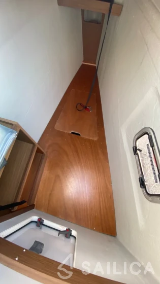Lagoon 42 - Yacht Charter Sailica