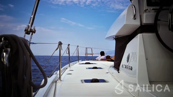 Lagoon 42 - Yacht Charter Sailica