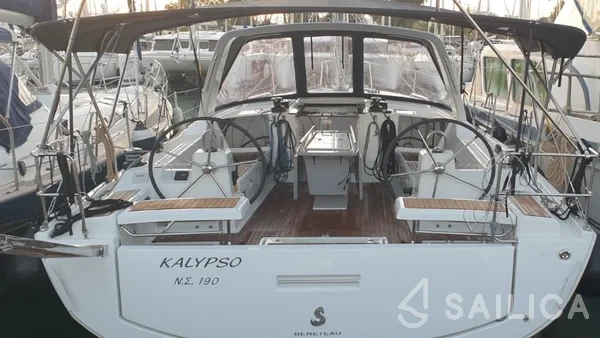 Oceanis 41.1 - Yacht Charter Sailica