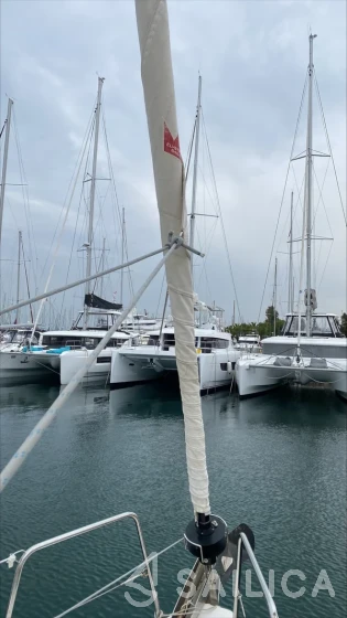 Oceanis 41.1 - Yacht Charter Sailica