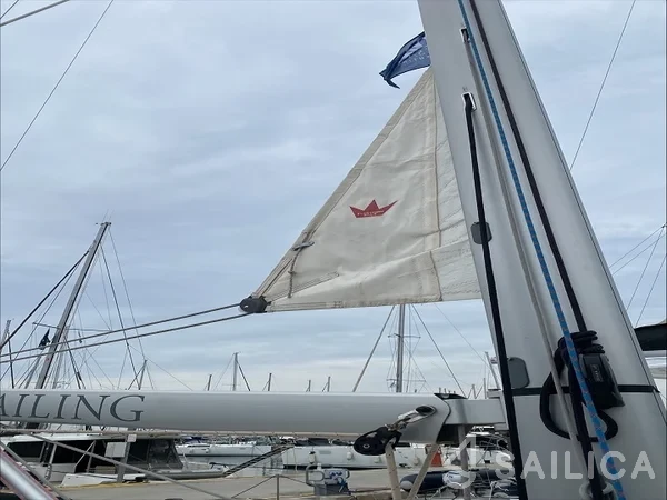 Oceanis 41.1 - Yacht Charter Sailica