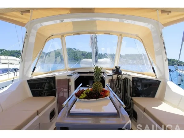 Oceanis 41.1 - Yacht Charter Sailica