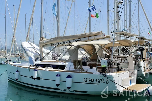 Dufour 360 GL - Yacht Charter Sailica