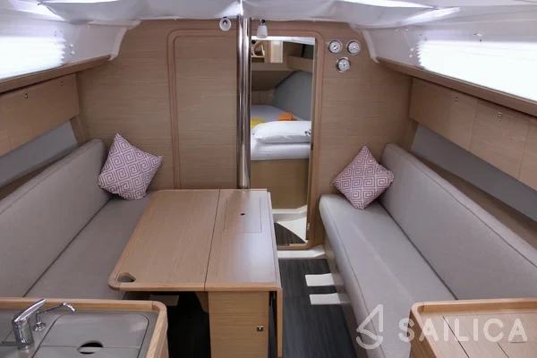 Dufour 360 GL - Yacht Charter Sailica