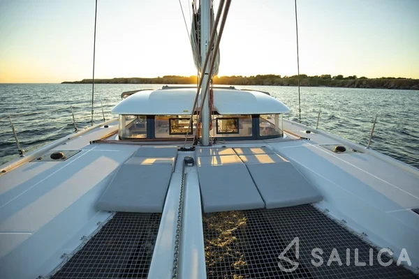 Excess 11 - Yacht Charter Sailica