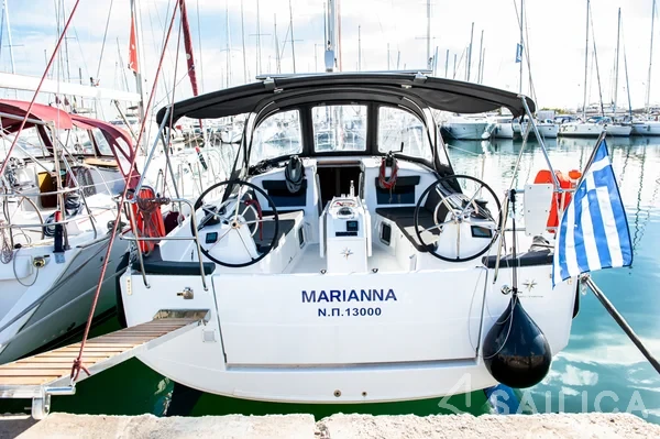 Sun Odyssey 410 - Yacht Charter Sailica
