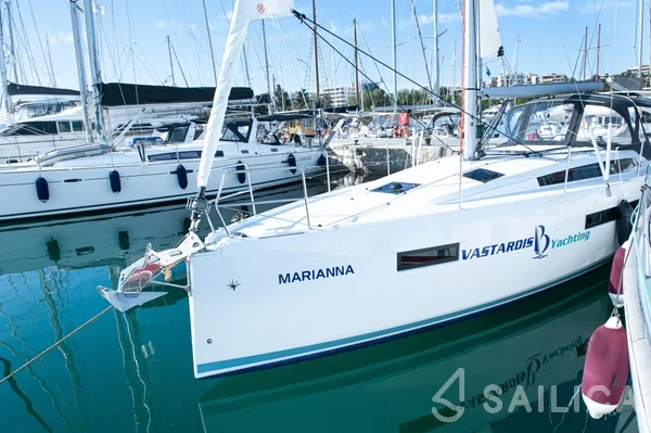 Sun Odyssey 410 - Yacht Charter Sailica